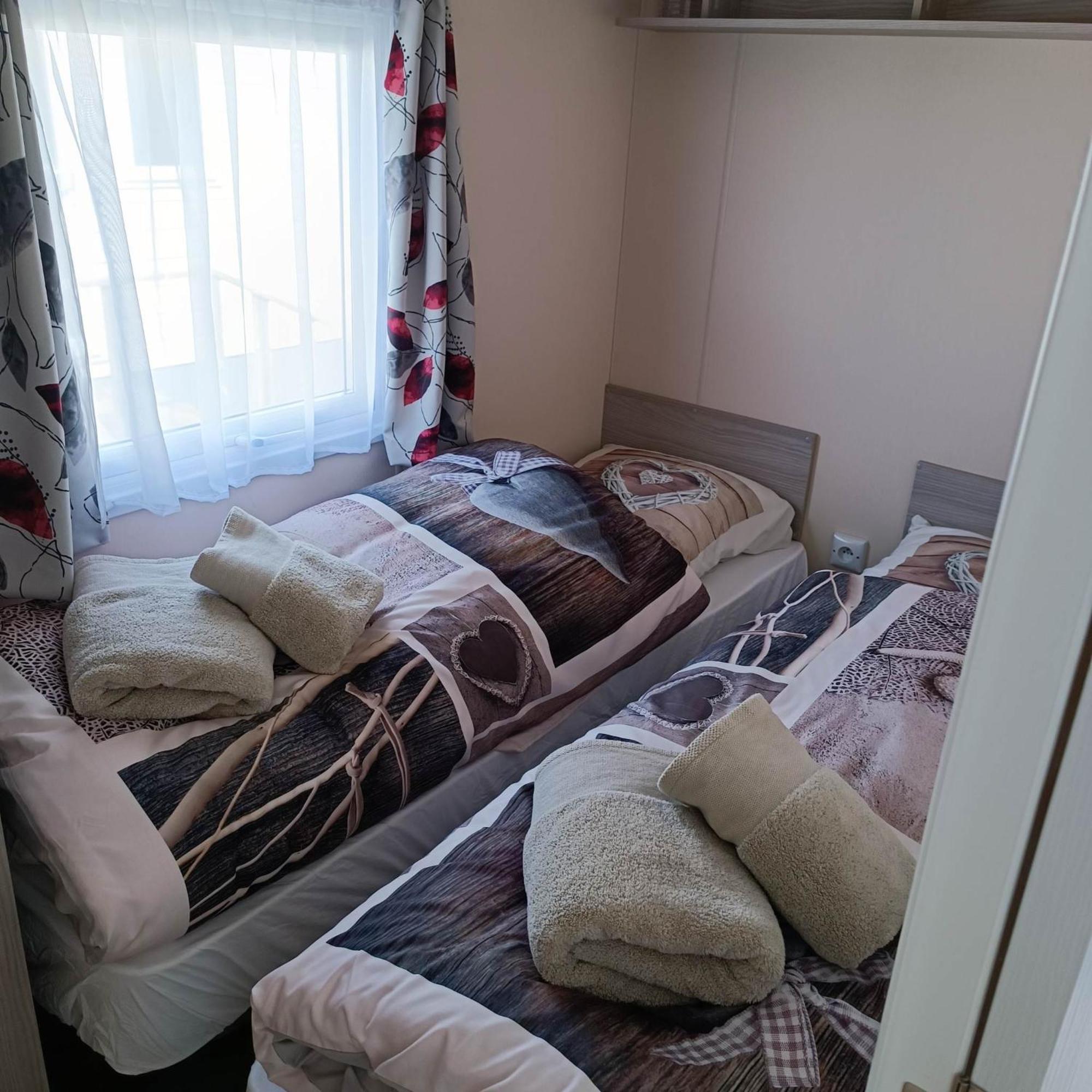 Caravan Aan Zee Arnani Middelkerke Ngoại thất bức ảnh